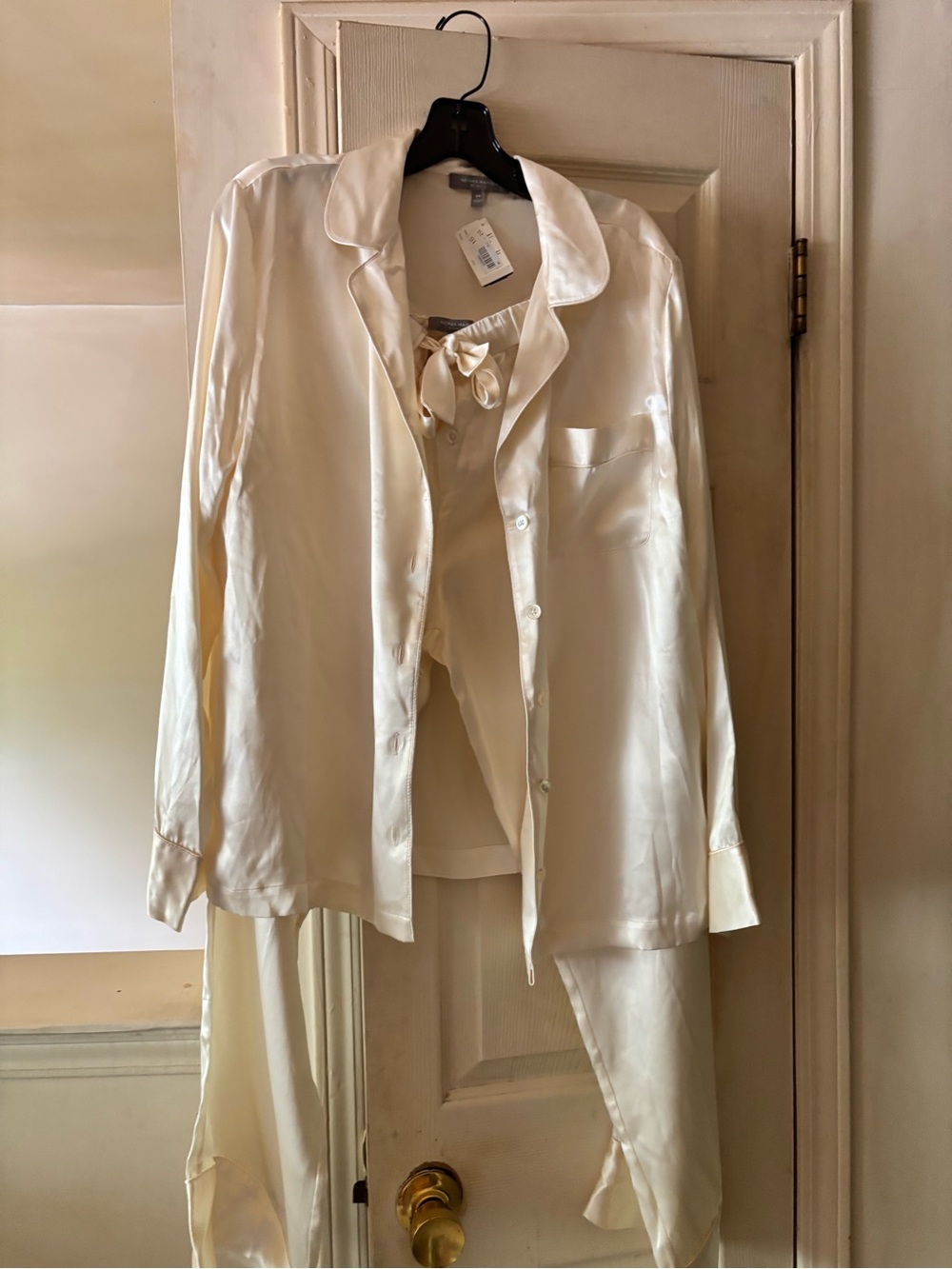 Silky Cream 100% silk Pajama Set new/tag